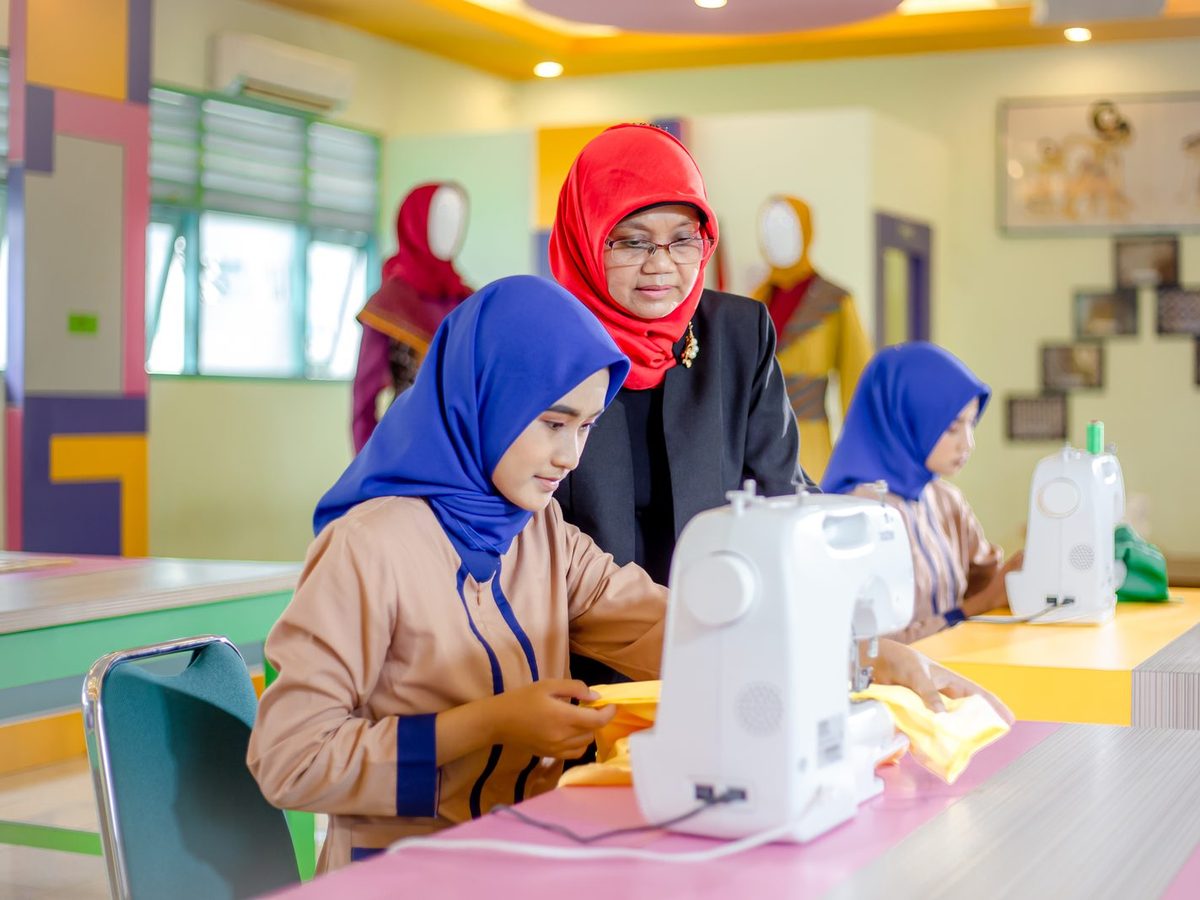 jurusan-busana-2026 Praktik jurusan Busana SMK Negeri 1 Sewon